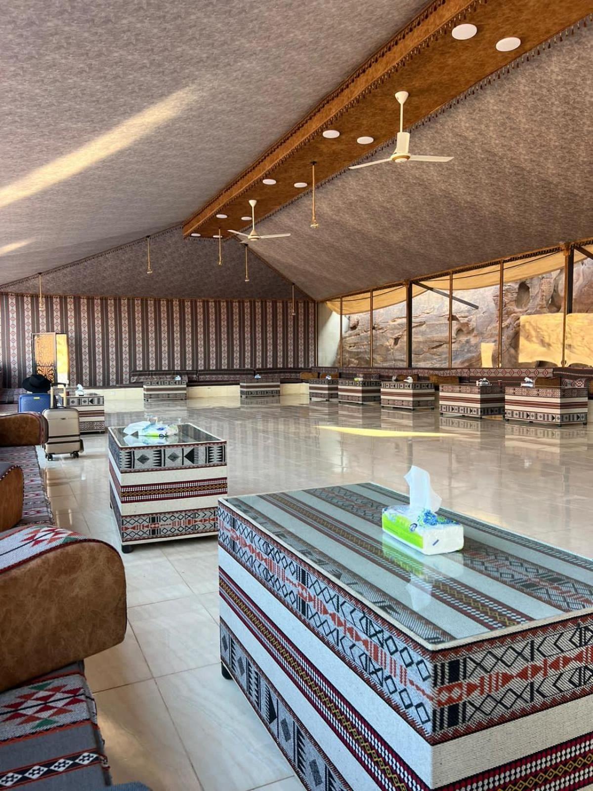 Star Magic Camp Hotel Wadi Rum Eksteriør billede