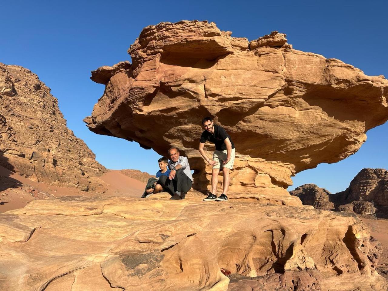 Star Magic Camp Hotel Wadi Rum Eksteriør billede