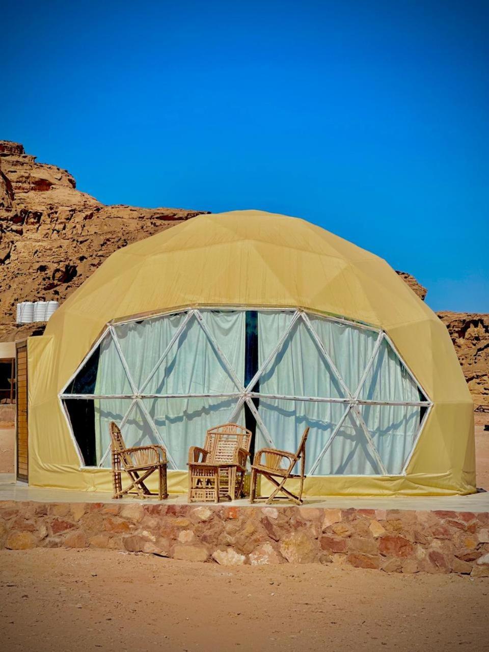 Star Magic Camp Hotel Wadi Rum Eksteriør billede